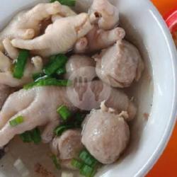 Pangsit,bakso,ceker Kuah