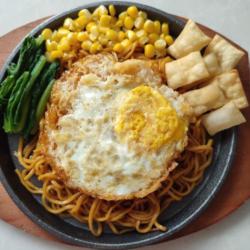 Mie Pangsit   Telur (level Pedes 0-5)