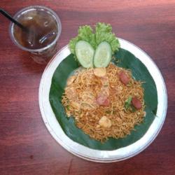 Mie Goreng Isi Bakso Ikan/sosis,acar Dan Kerupuk