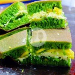 Martabak  Pandan Topping Keju Pisang Susu