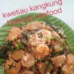 Kwetiau Kangkung Terasi Seafood (free Es Teh/kopi)