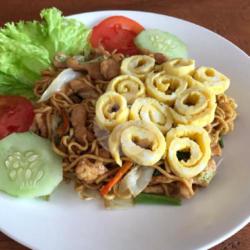 Fried Noodle Chicken