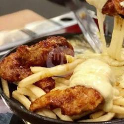 Wings Mozarella   French Fries (4pcs)