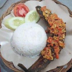 Lele Goreng Penyet Sambal Tomat/bawang/terasi  Nasi