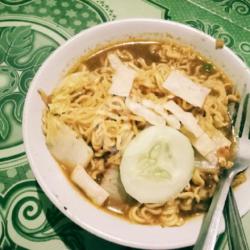 Mie Nyemek Kuah Rawon