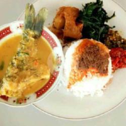 Nasi Gulai Ikan Mas