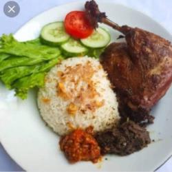 Nasi Bebek Jumbo Tahu Tempe Sambal Hitam Ijo