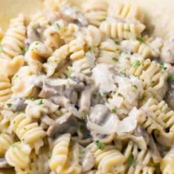 Fusilli Chicken Creamy Mushroom