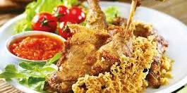 Ayam Bebek Makassar, Sunu