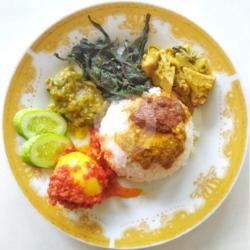 Nasi Rames Telur Bulat Balado