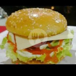 Burger Sapi Keju Slice