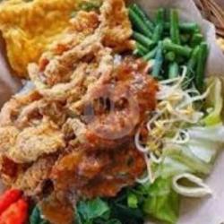 Nasi Pecel Usus Crispy