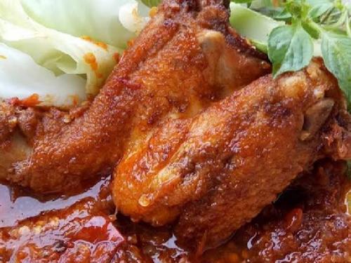 Lalapan Ayam Dan Ikan Kekinian, Perum Borneo Mukti 1