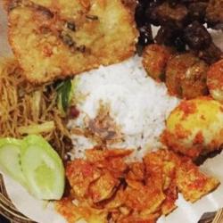 Nasi Uduk Telur Bulat Tahu Gorengan