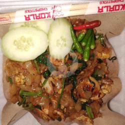 Kwetiau Goreng Kangkung Bakso