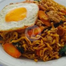 Special Chicken Fried Noodles