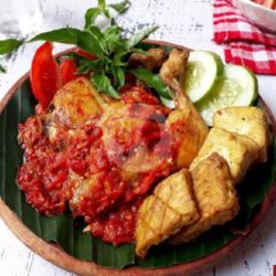 Ayam Penyet Lalapan Sambel Di Campur