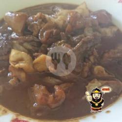 Tongseng Kepala Kambing