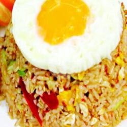 Nasi Goreng Gulung Dadar