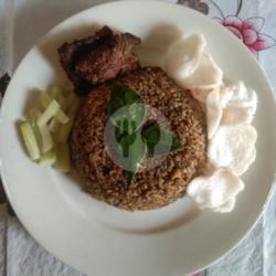 Nasi Goreng Rawon (daging/limpa/paru)   Kerupuk   Timun