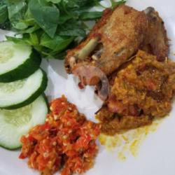 Ayam Kampung Betutu Goreng Dada