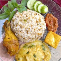 Nasi To Ayam Goreng