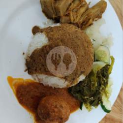 Nasi Padang   Rendang Telur