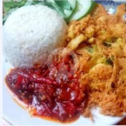 Nasi Putih Sambal Telur Dadar