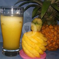 Fresh Pineapple Juice