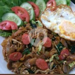 Kwitiau Goreng Sosis Pedas Telor Ceplok