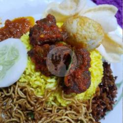 Nasi Kuning Paru Rica Telur