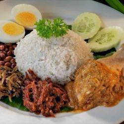 Nasi Lemak Malaysia Ayam Bakar