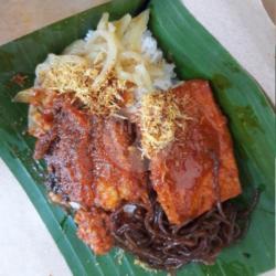 Nasi Campur Bandeng Tanpa Duri