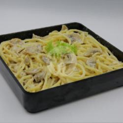 Creamy Mushroom Pasta