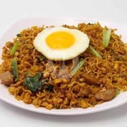 Mawut Goreng ( Nasi   Mie) Telur Dadar / Ceplok Ikan Teri