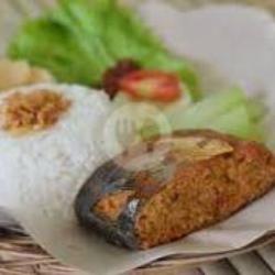 Nasi Otak-otak Bandeng