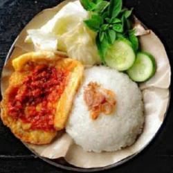 Nasi Telor Penyet
