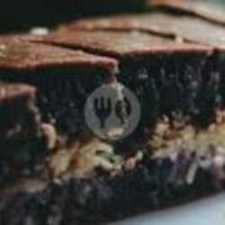 Martabak Manis Campur Black Forest