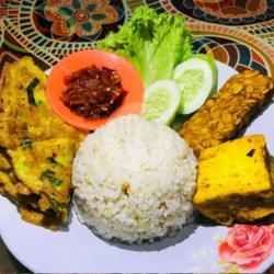 Nasi Liwet Telur Dadar