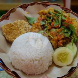 Nasi Ayam Geprek   Terong Geprek