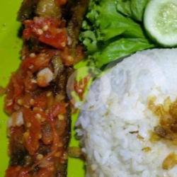 Es Teh Manis   Nasi Uduk   Lele Penyet Kremes   Lalapan