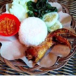 Nasi Kepala Ayam Goreng