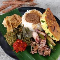 Nasi Padang Cumi Cabe Ijo   Telur