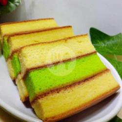 Bolu Lapis Surabaya