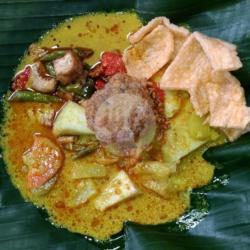 Lontong Sayur Pergedel