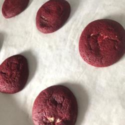 Red Velvet Cookie