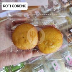 Roti Goreng Isi Kelapa Manis