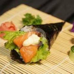 Salmon Temaki