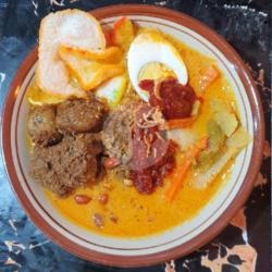 Lontong Rendang Telur