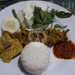 Nasi Usus Goreng/kremes/bakar